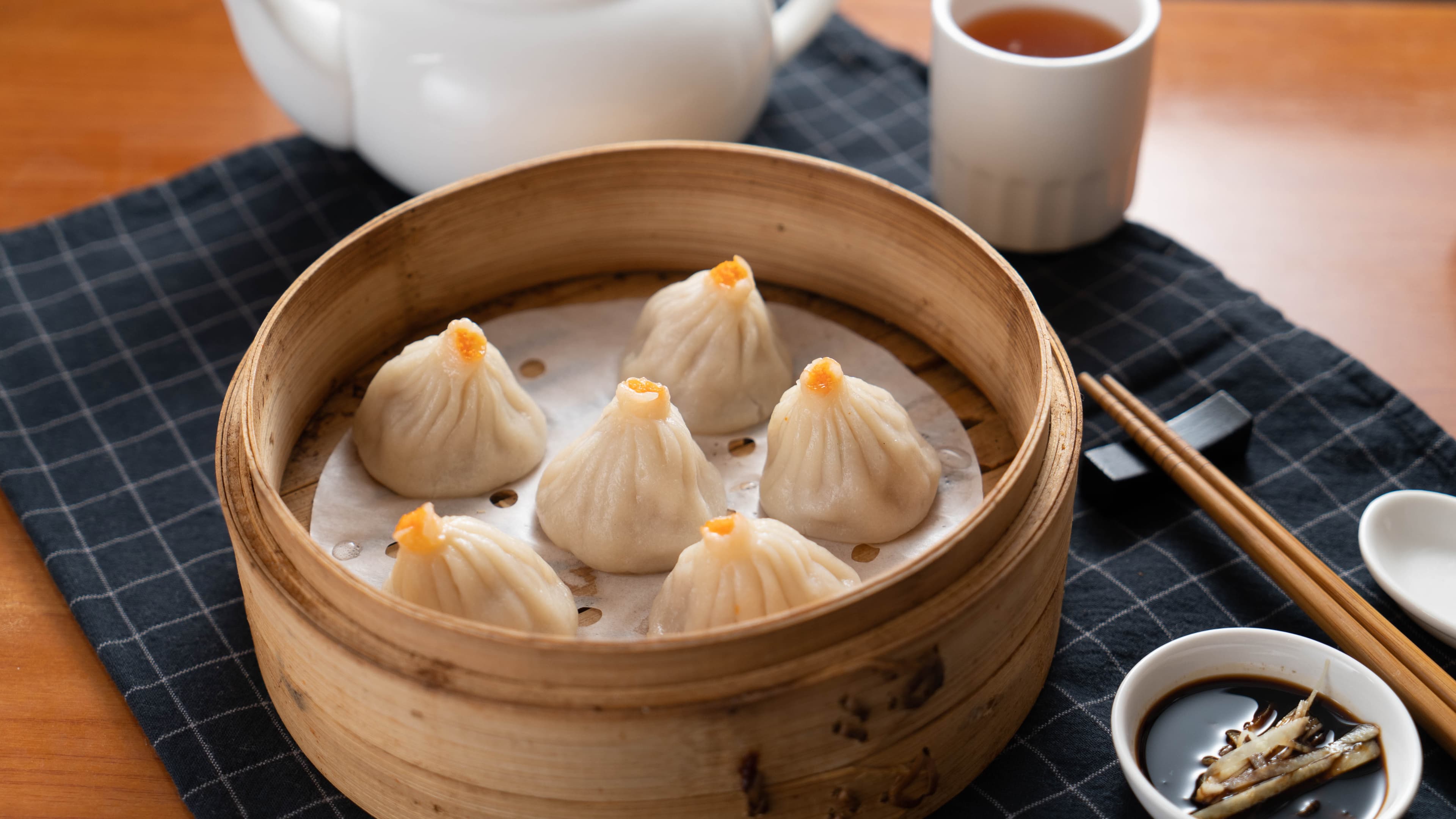蟹粉小笼包
